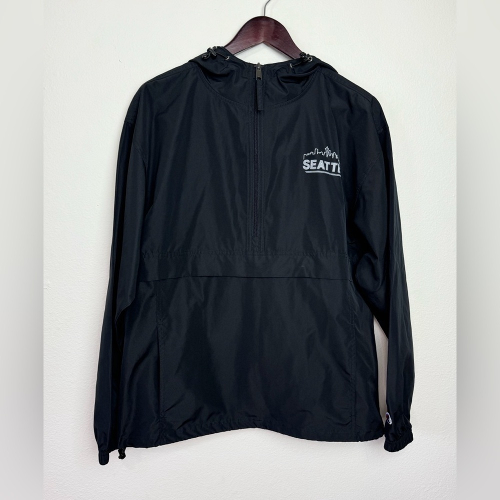Champion Athletic wear Men’s Black Windbreaker Medium Seattle Logo 1/2 Zip Hood